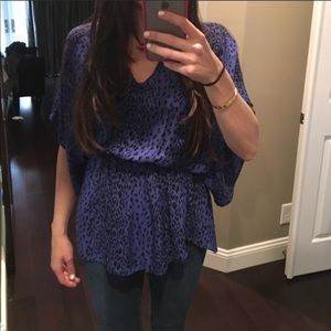 Parker batwing leopard top XS